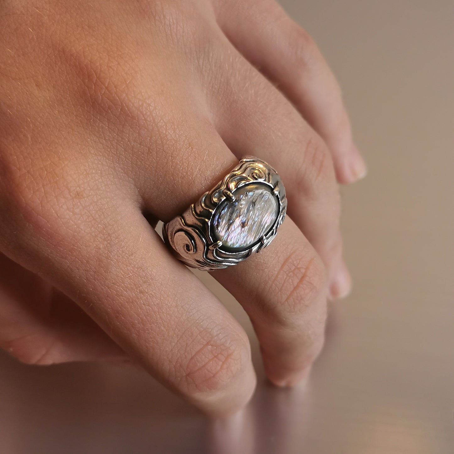 Fantasy Avalon Ring – Sterling Silver & Natural Shel