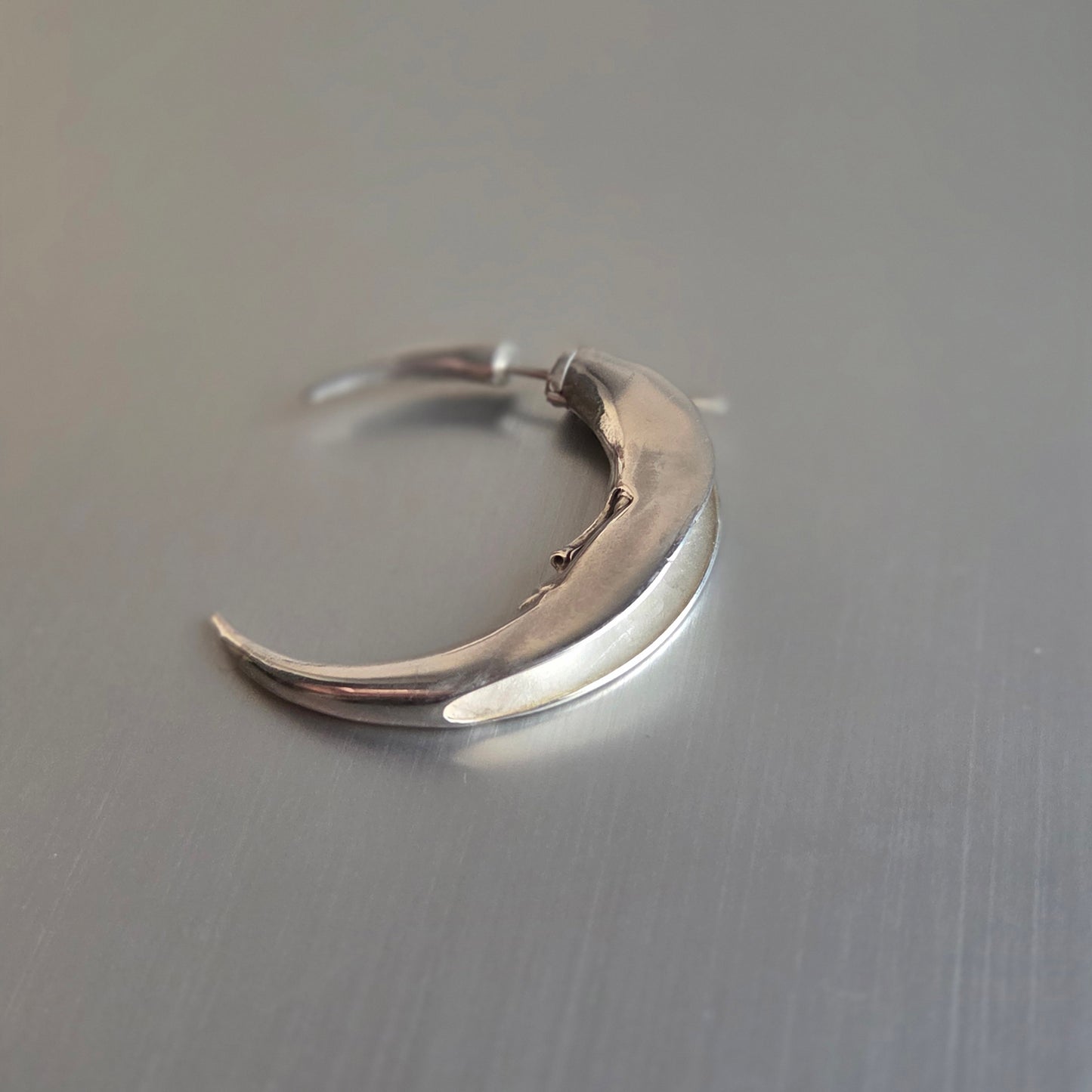 Lunática – Crescent Moon Earring