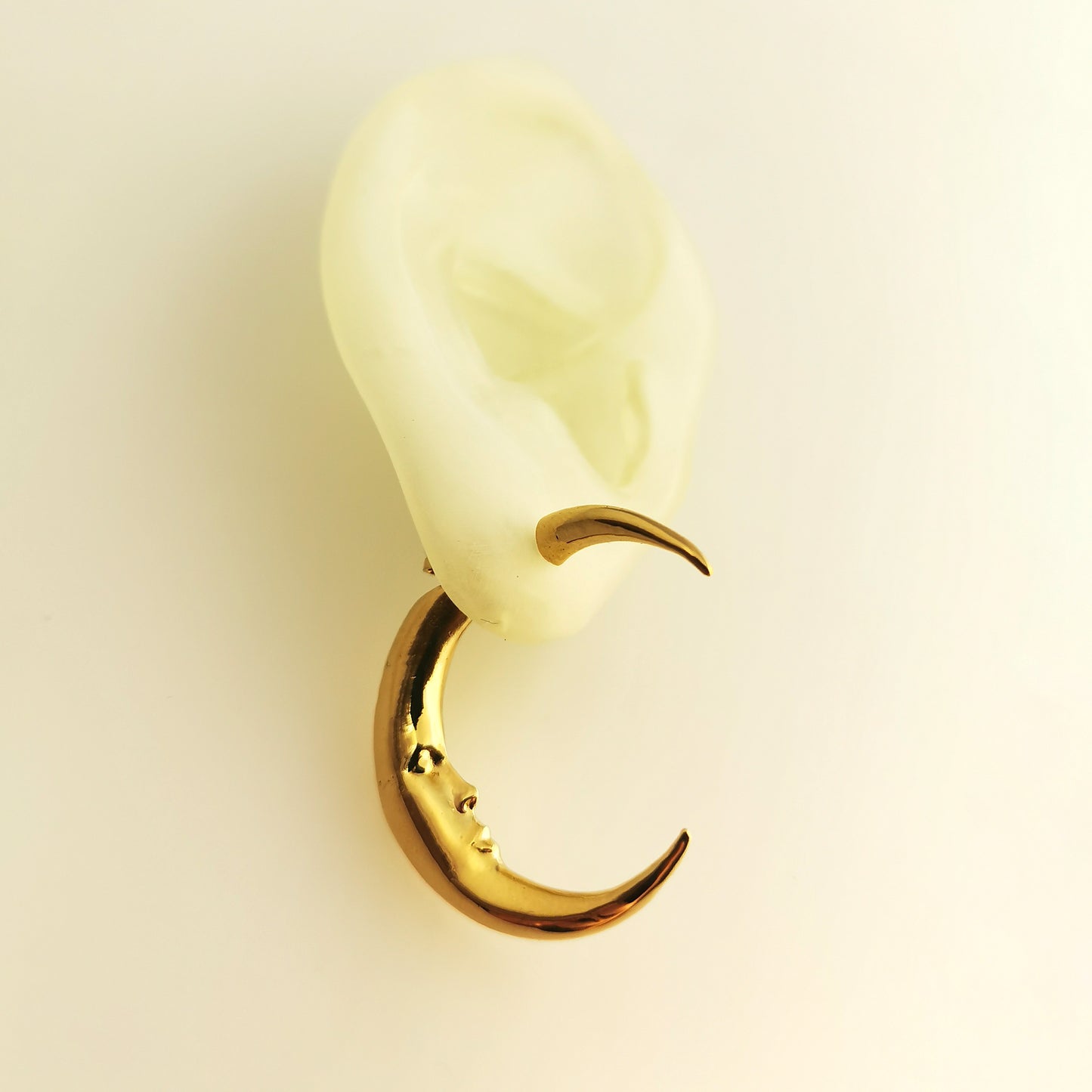 Lunática - Moon Earring - Gold plated