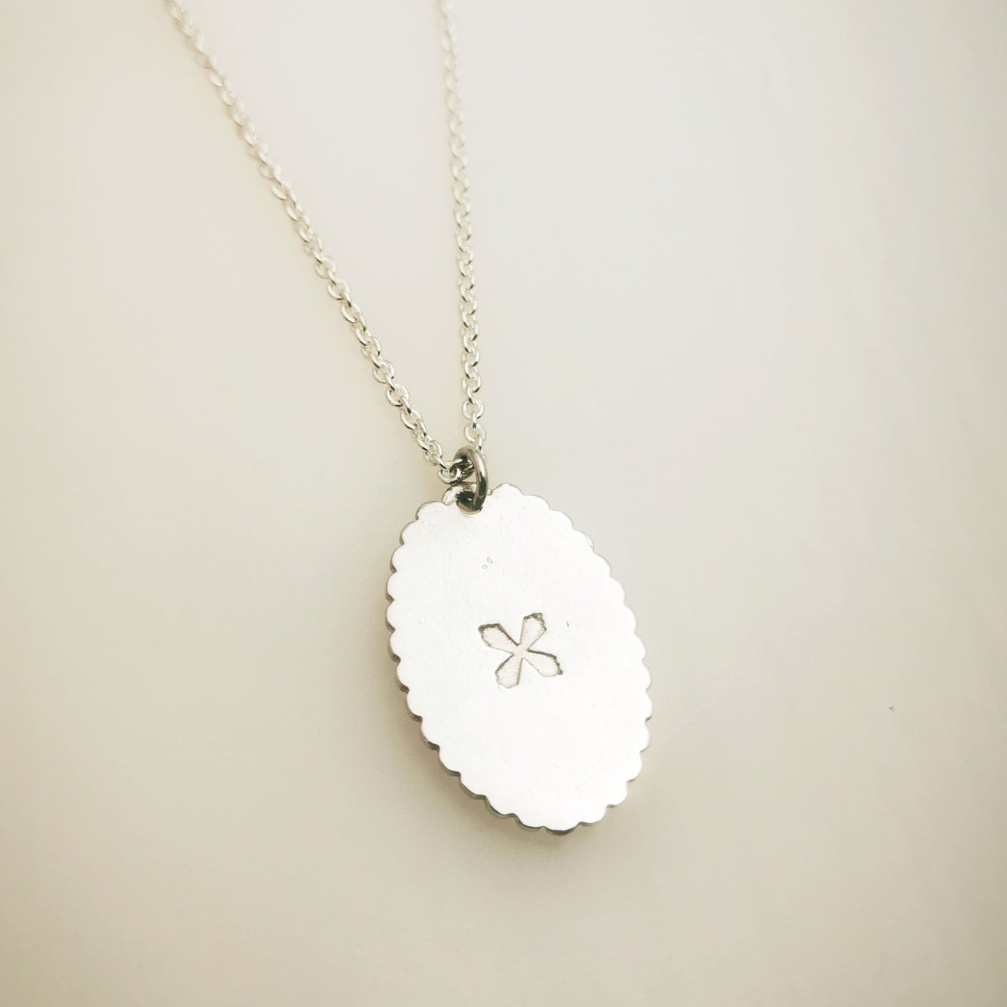 Delfines y Rosas – Collar con medalla - Plata 925