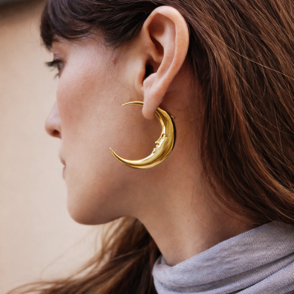 Lunática – Crescent Moon Earring